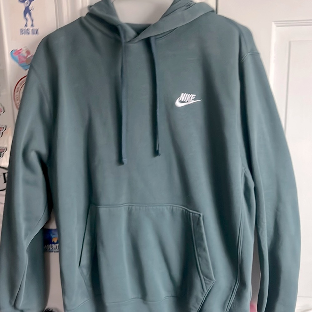 nourish greenish nike plain hood i good condition and very soft on inside